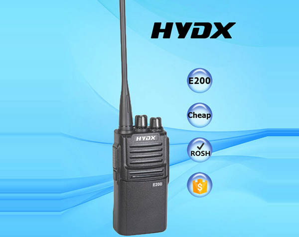 型號(hào)：E200 2W無線手持專業(yè)對(duì)講機(jī)